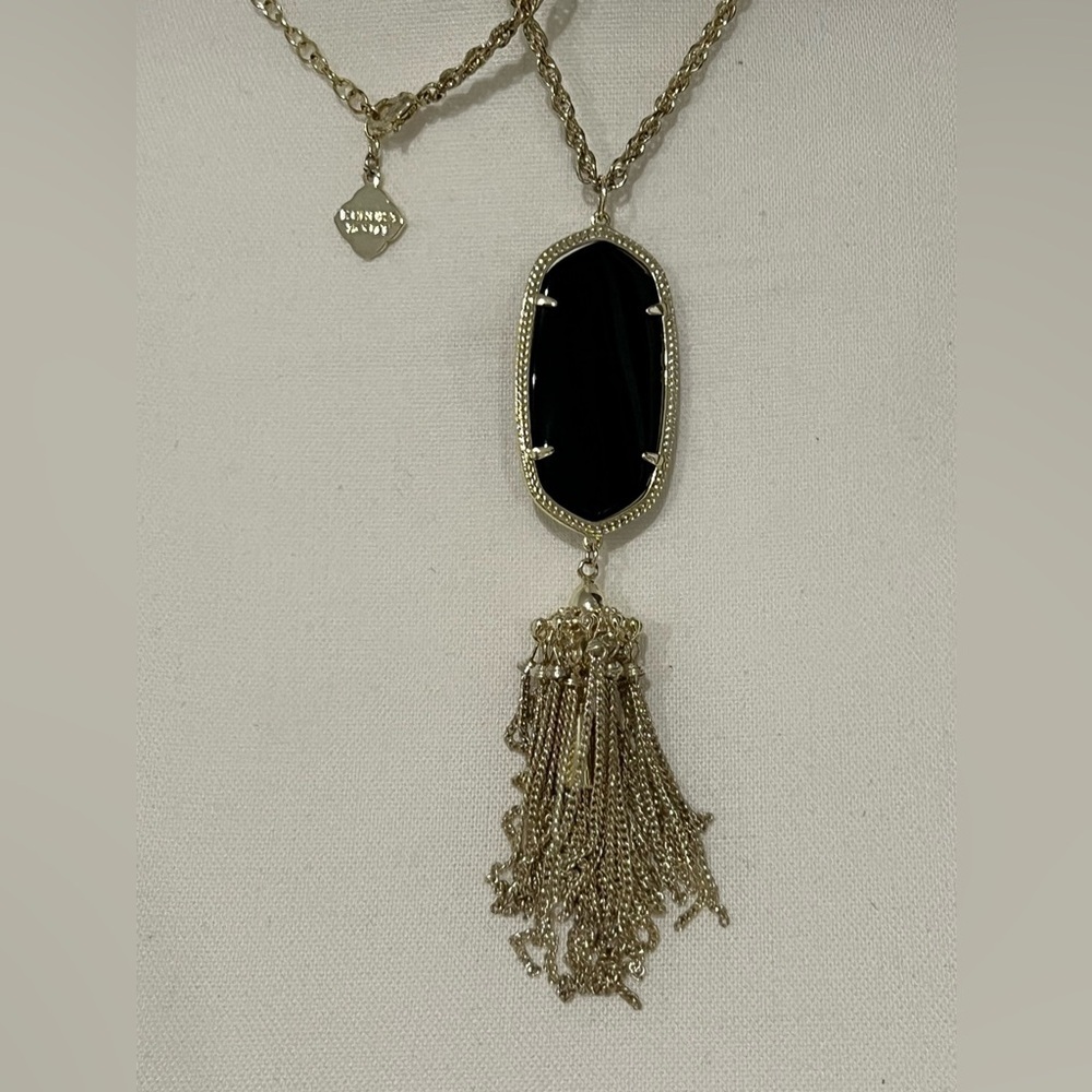 NWT✨KENDRA SCOTT NECKLACE with black pendent🖤 ⭐️GOLD NECKLACE ⭐️ - Picture 4 of 10